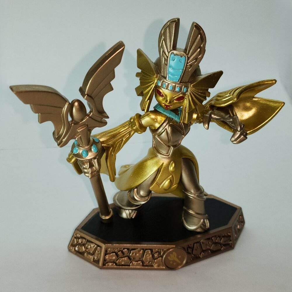 Golden Queen Skylander